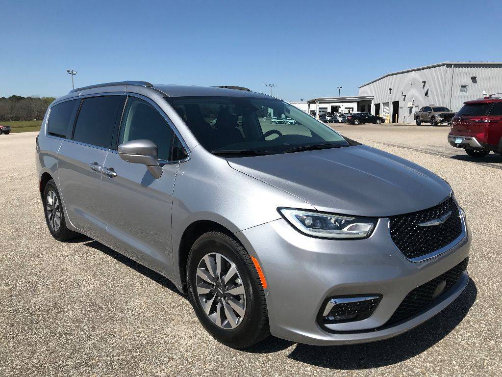 2021 Chrysler Pacifica Hybrid Touring L — Minivan — 69,975 mi — Enterprise, AL