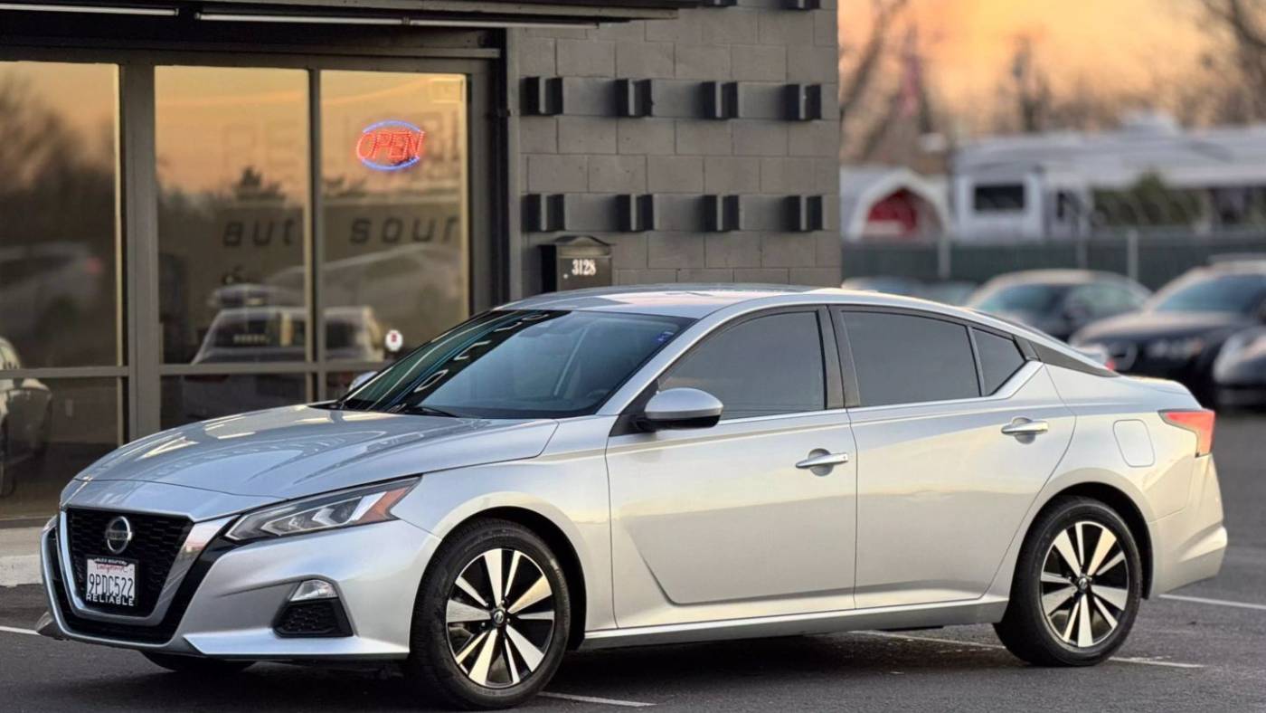 2021 Nissan Altima SV — Sedan — 56,415 mi — Sacramento, CA