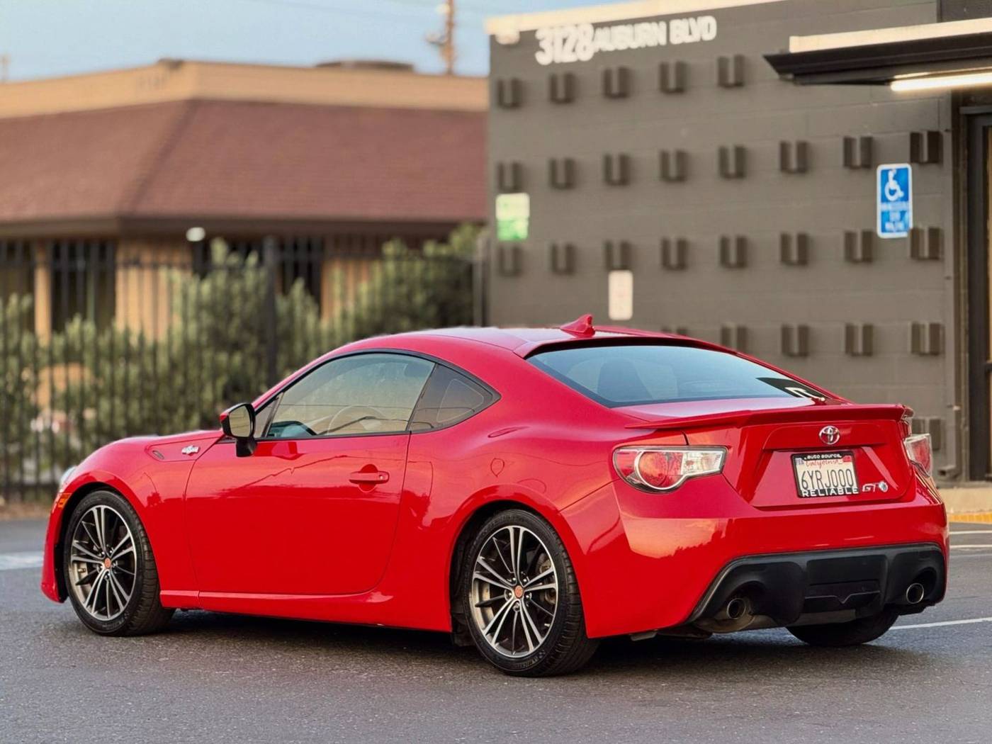 Thumbnail 3