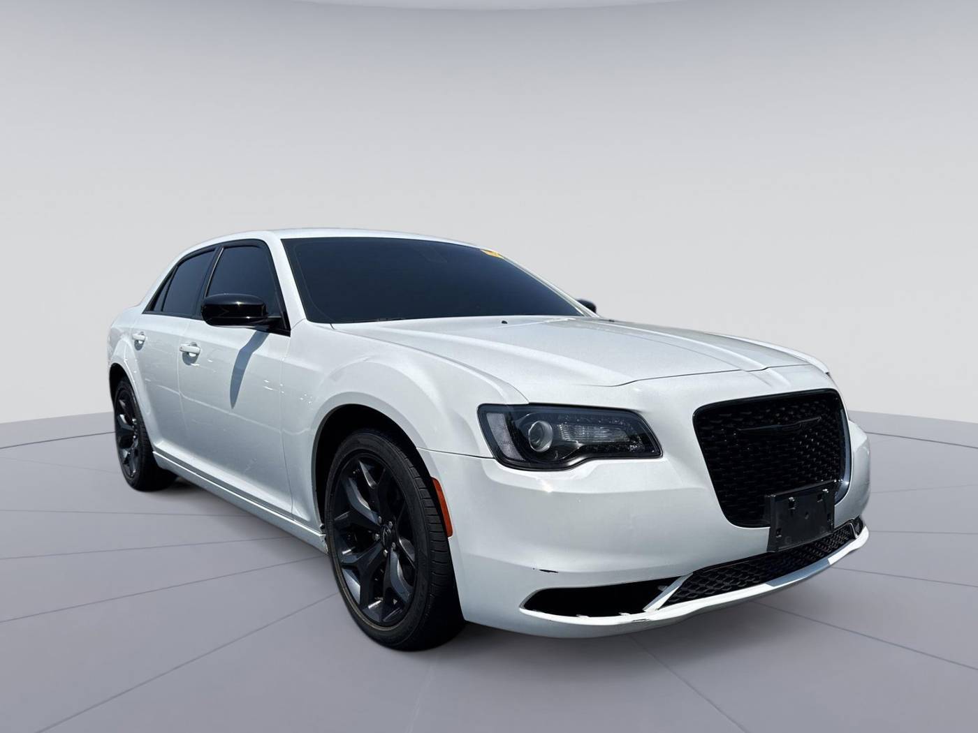 2023 Chrysler 300 Touring — Sedan — 39,750 mi — Midlothian, VA