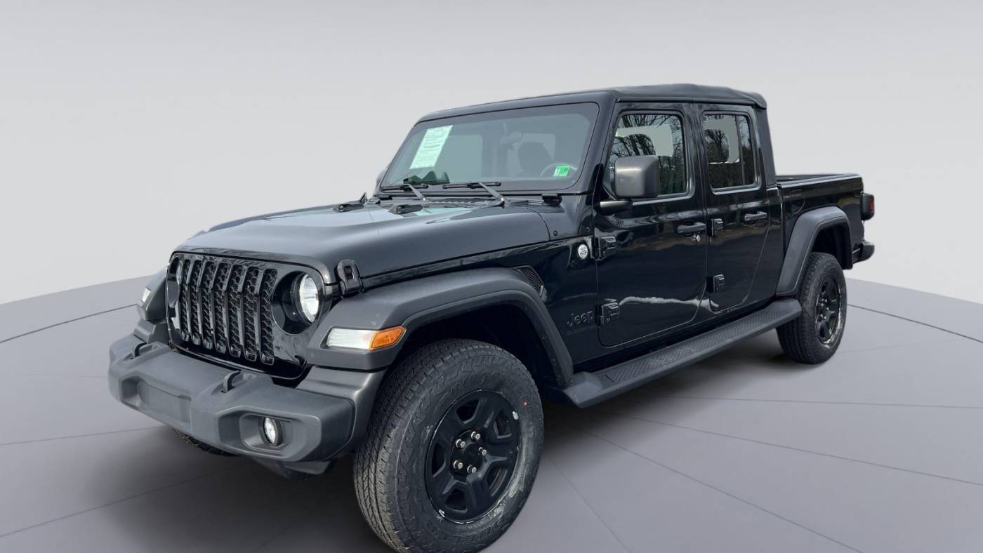 2020 Jeep Gladiator Sport — Pickup Truck — 35,000 mi — Midlothian, VA