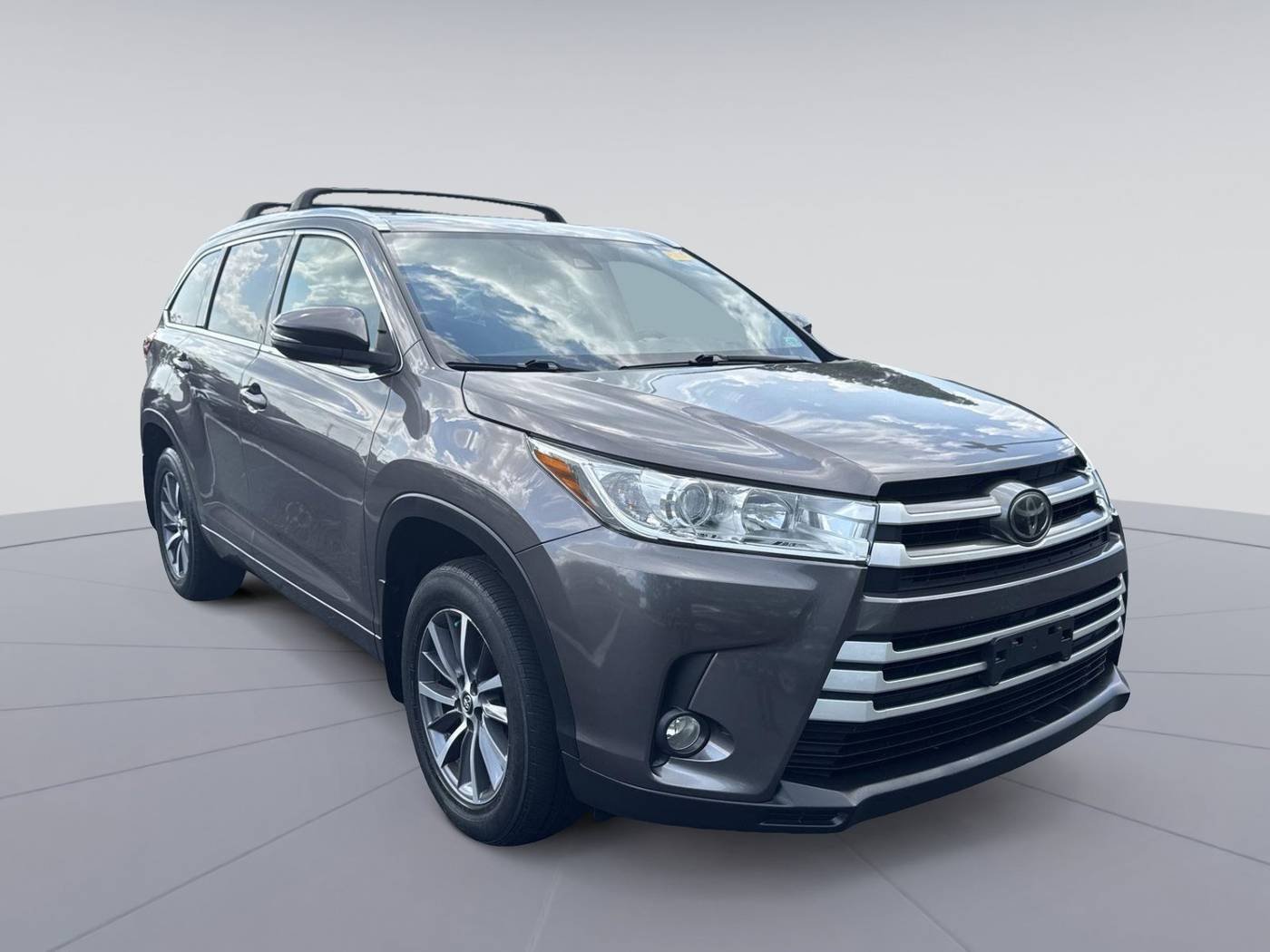 2017 Toyota Highlander XLE — SUV — 94,413 mi — Midlothian, VA