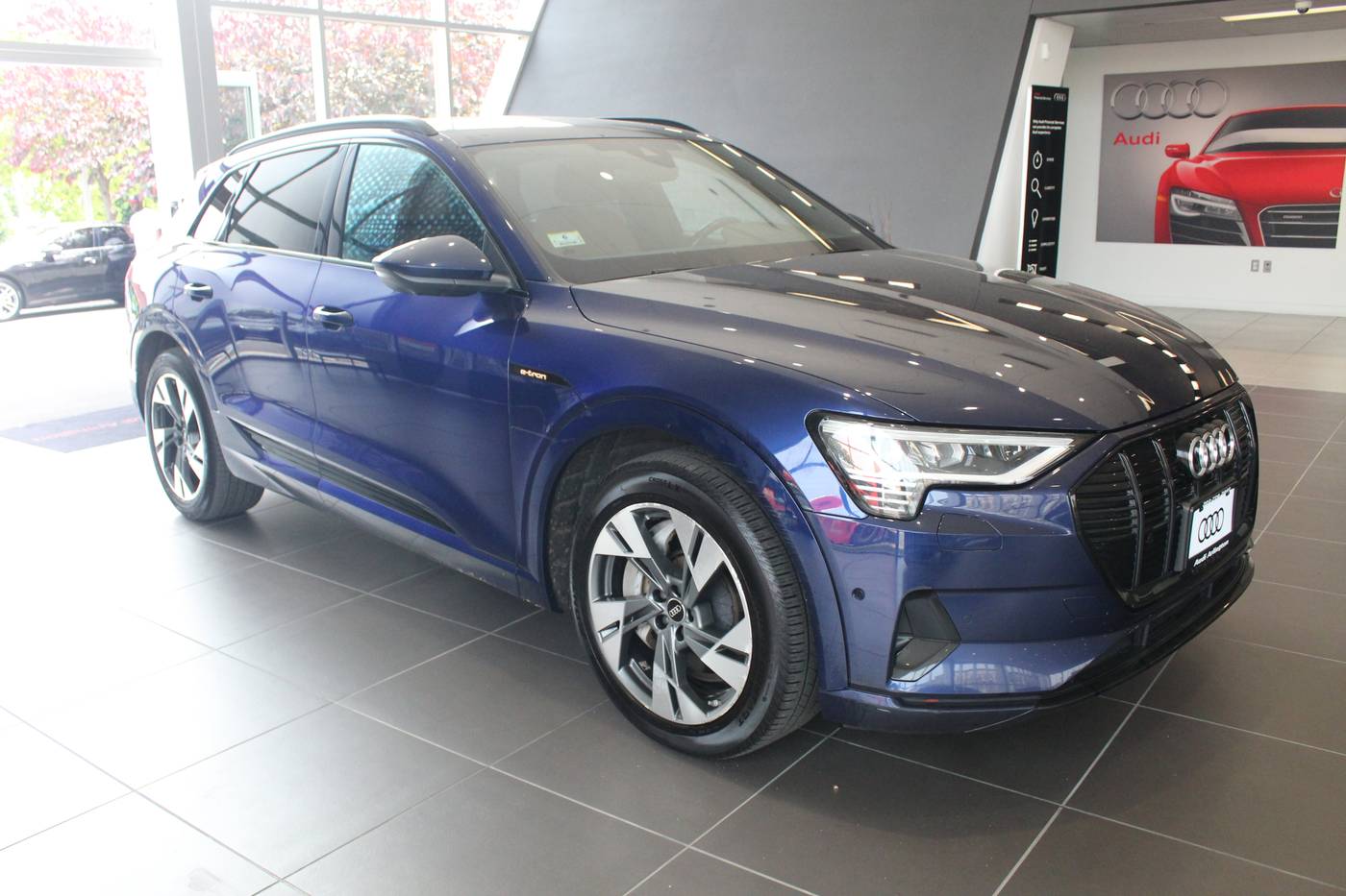 2022 Audi e-tron Premium — SUV — 44,986 mi — Arlington, VA