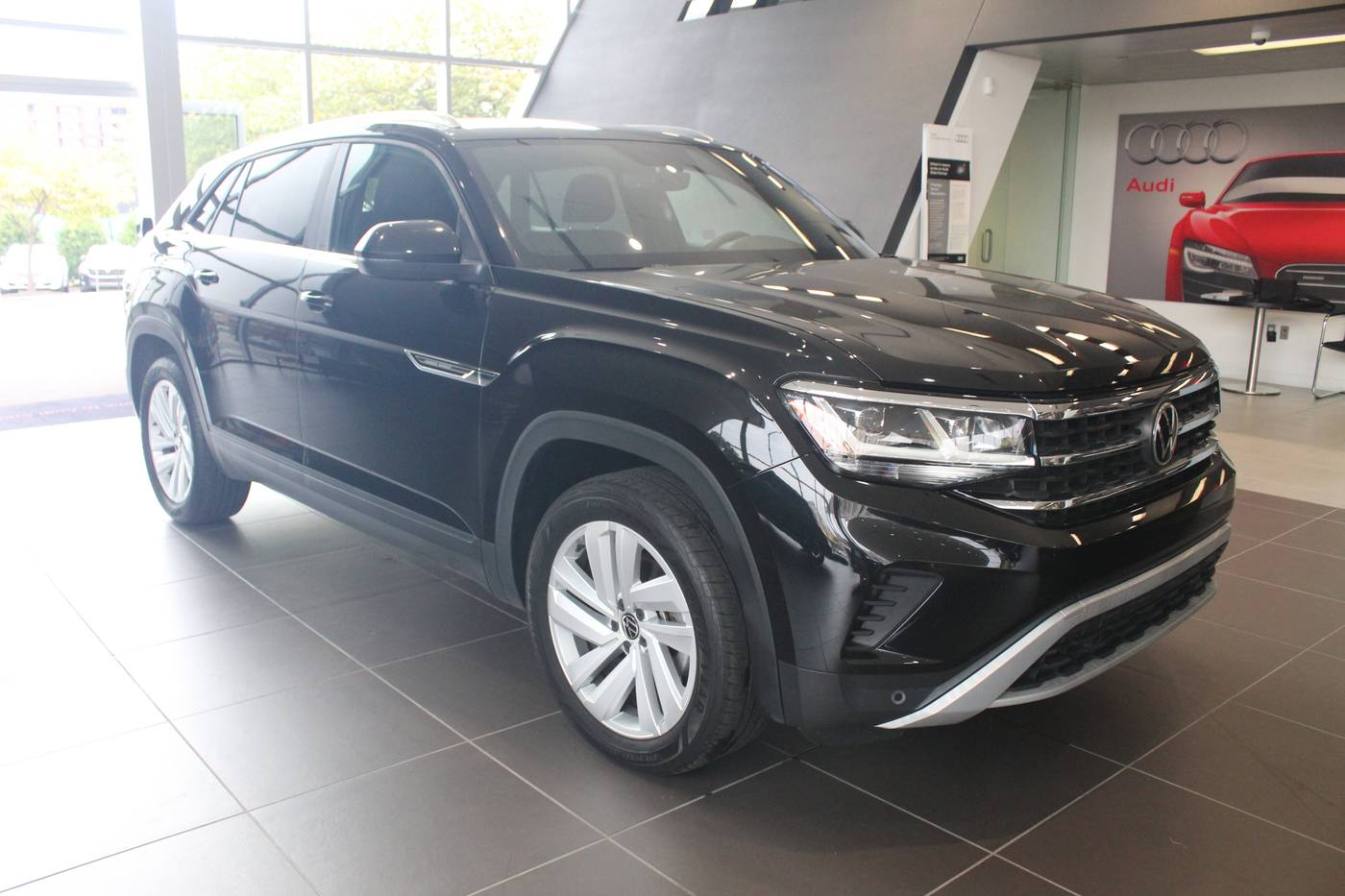 2023 Volkswagen Atlas Cross Sport SE with Technology — SUV — 26,878 mi — Arlington, VA