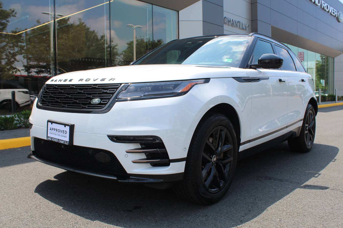 2025 Land Rover Range Rover Velar Dynamic SE — SUV — 6,148 mi — Chantilly, VA