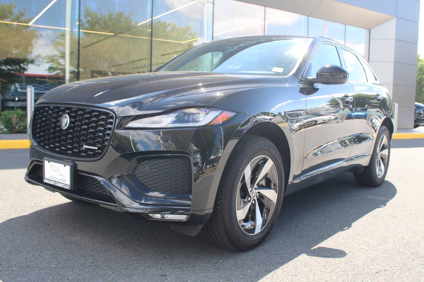 2025 Jaguar F-PACE R-Dynamic S — SUV — 5,713 mi — Chantilly, VA