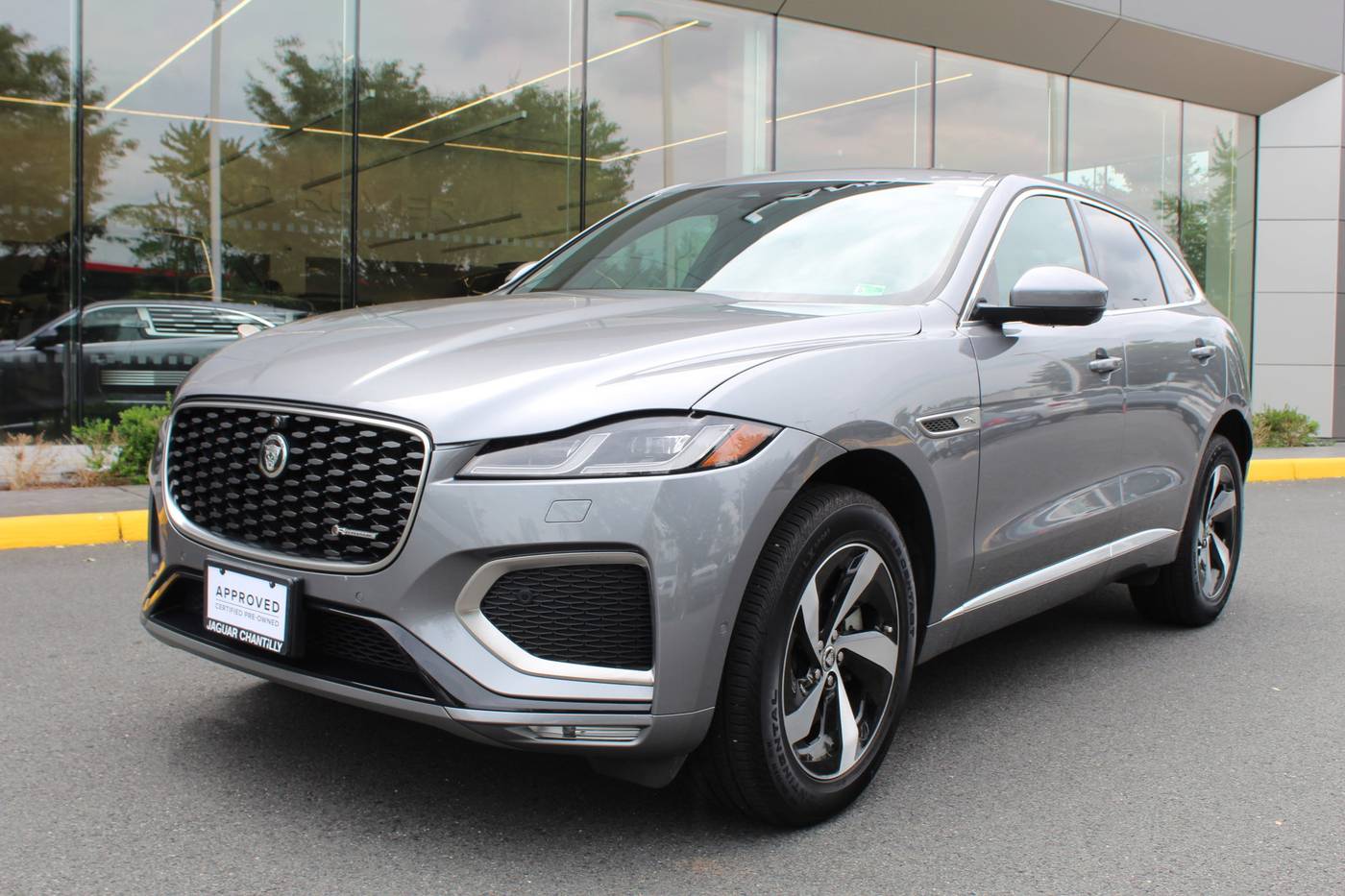 2025 Jaguar F-PACE R-Dynamic S — SUV — 4,598 mi — Chantilly, VA