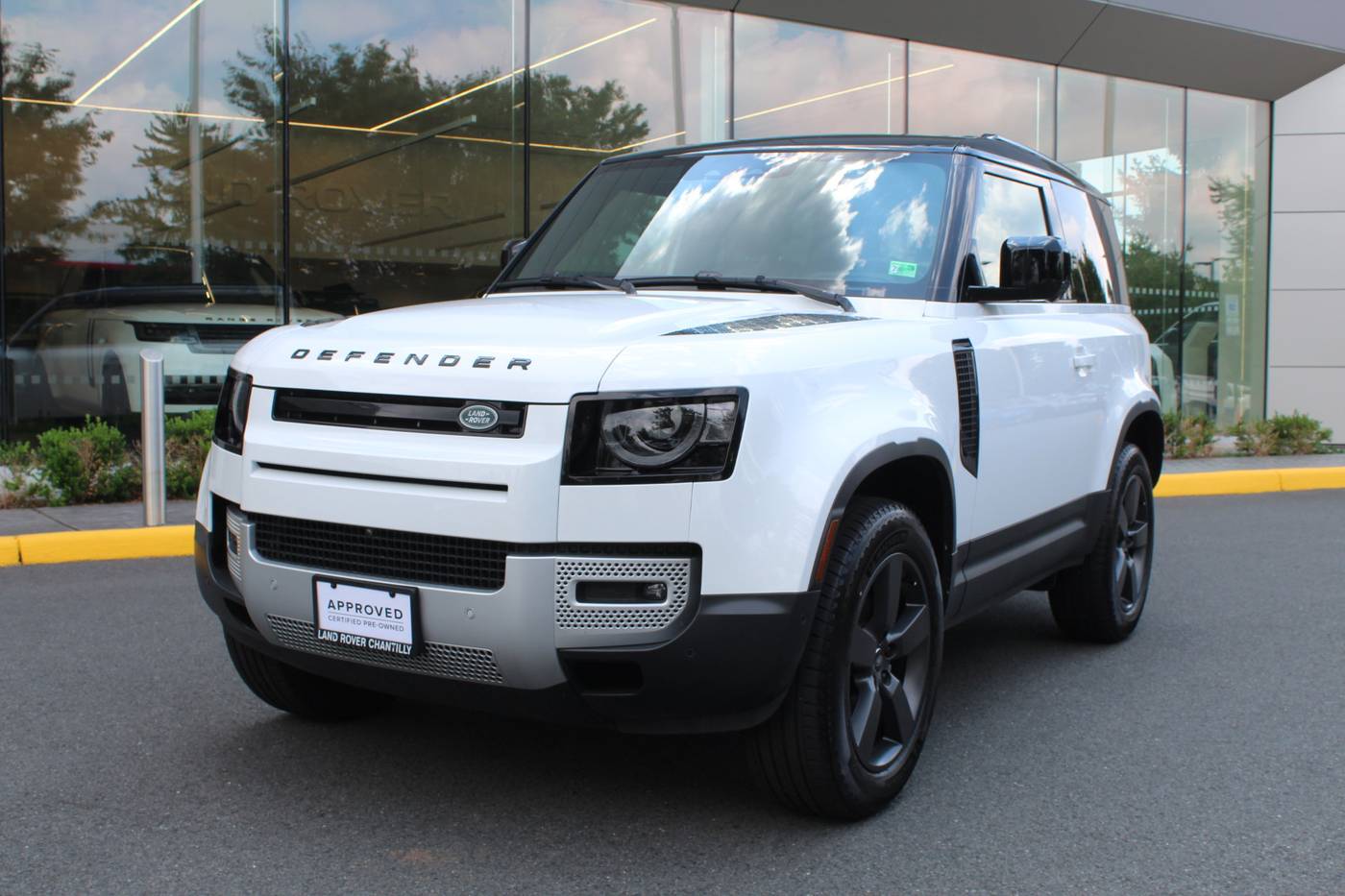 2025 Land Rover Defender S — SUV — 3,713 mi — Chantilly, VA
