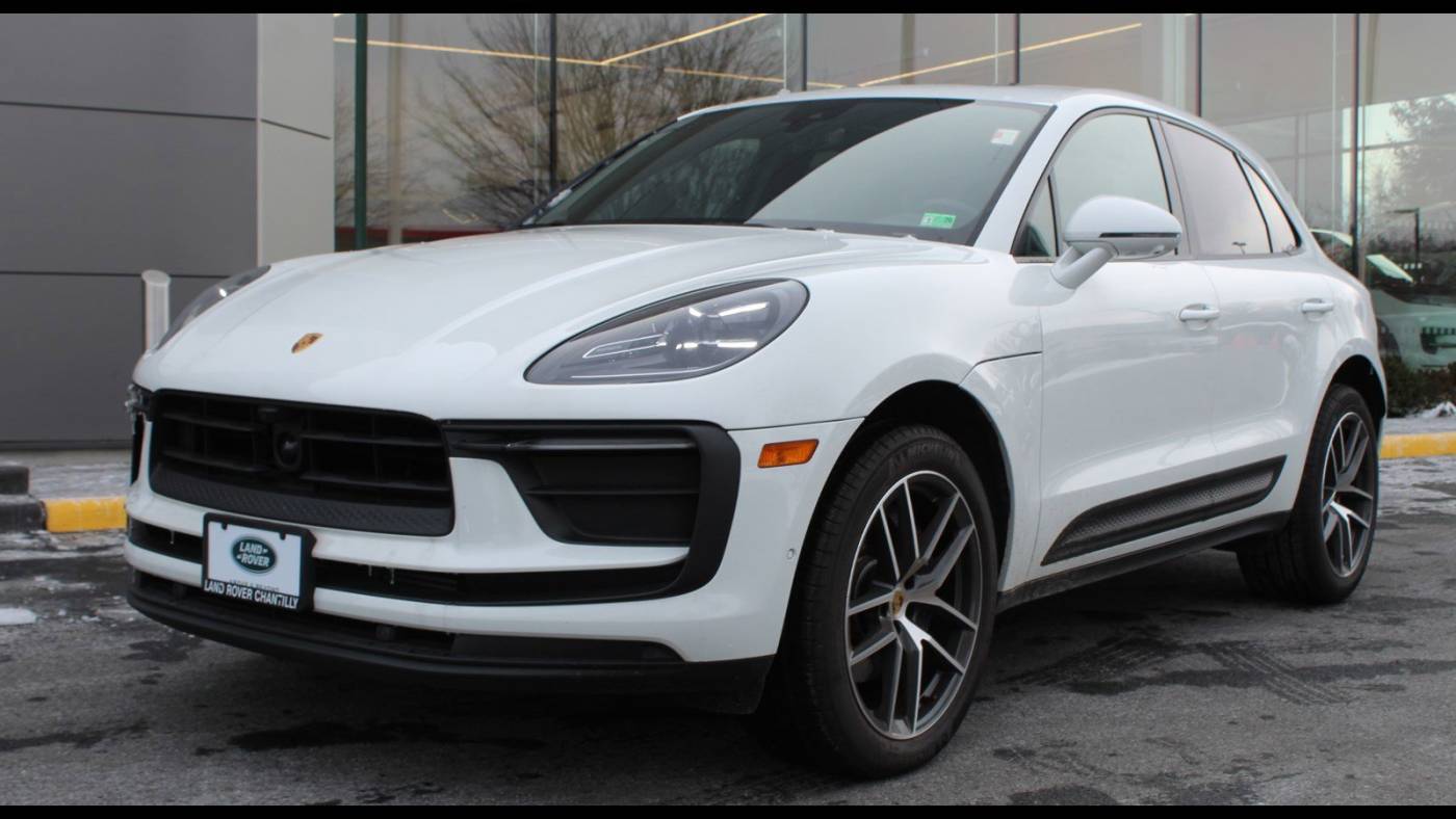 2024 Porsche Macan T — SUV — 5,071 mi — Chantilly, VA