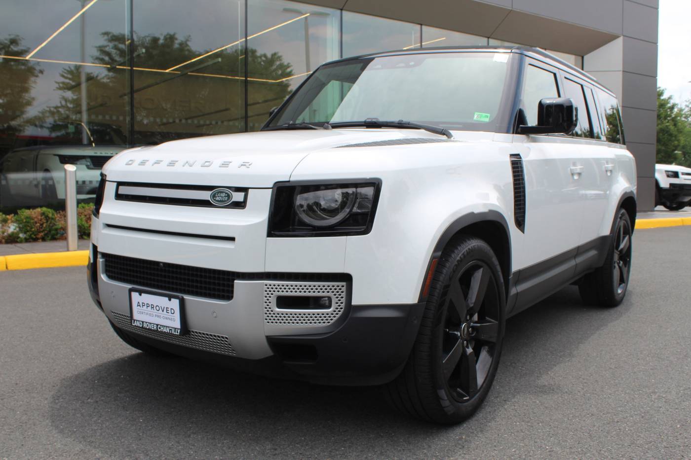 2024 Land Rover Defender S — SUV — 4,640 mi — Chantilly, VA