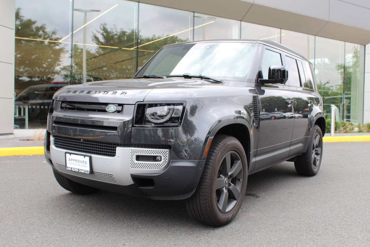 2025 Land Rover Defender S — SUV — 3,807 mi — Chantilly, VA