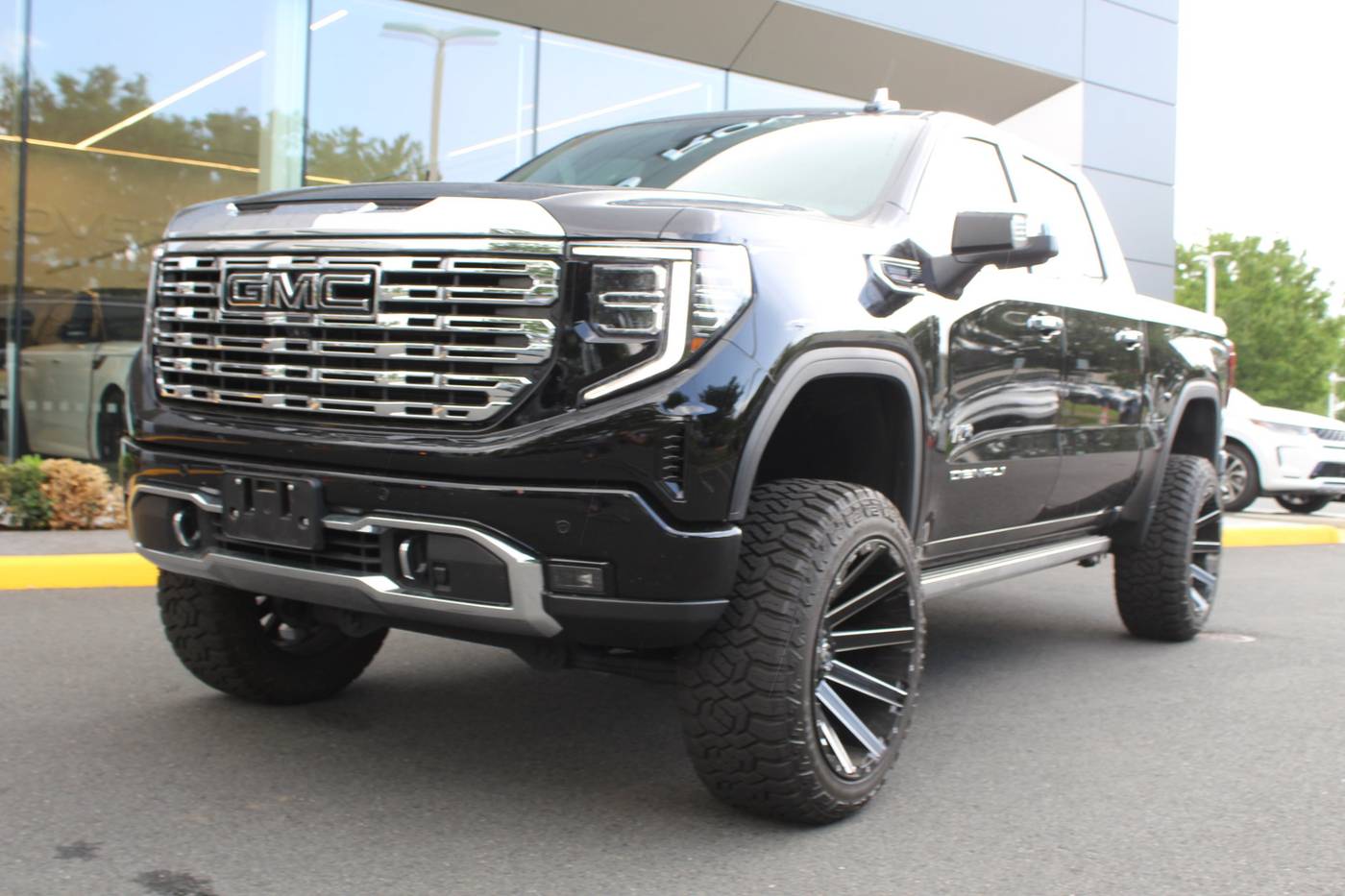 2023 GMC Sierra 1500 Denali — Pickup Truck — 28,300 mi — Chantilly, VA