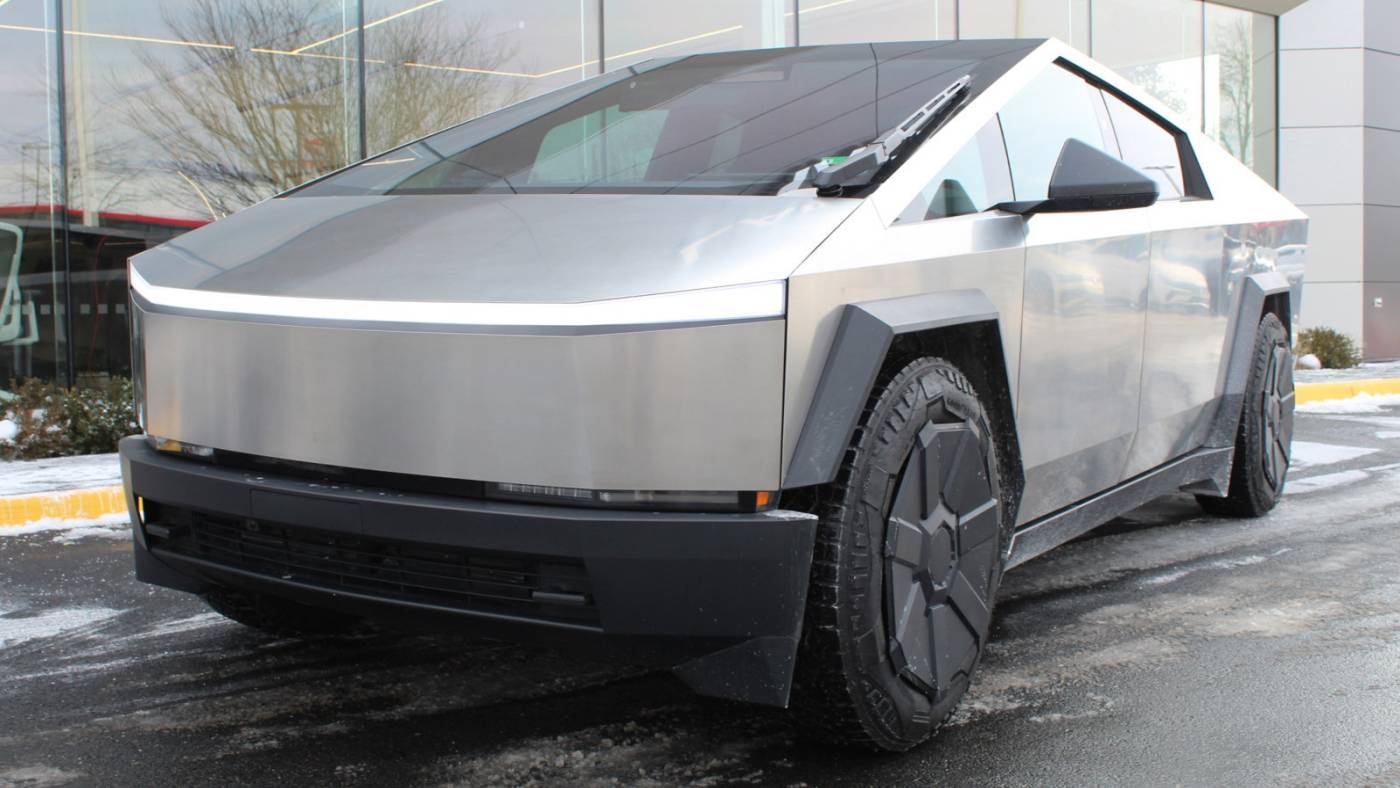 2024 Tesla Cybertruck Standard — Pickup Truck — 14,373 mi — Chantilly, VA