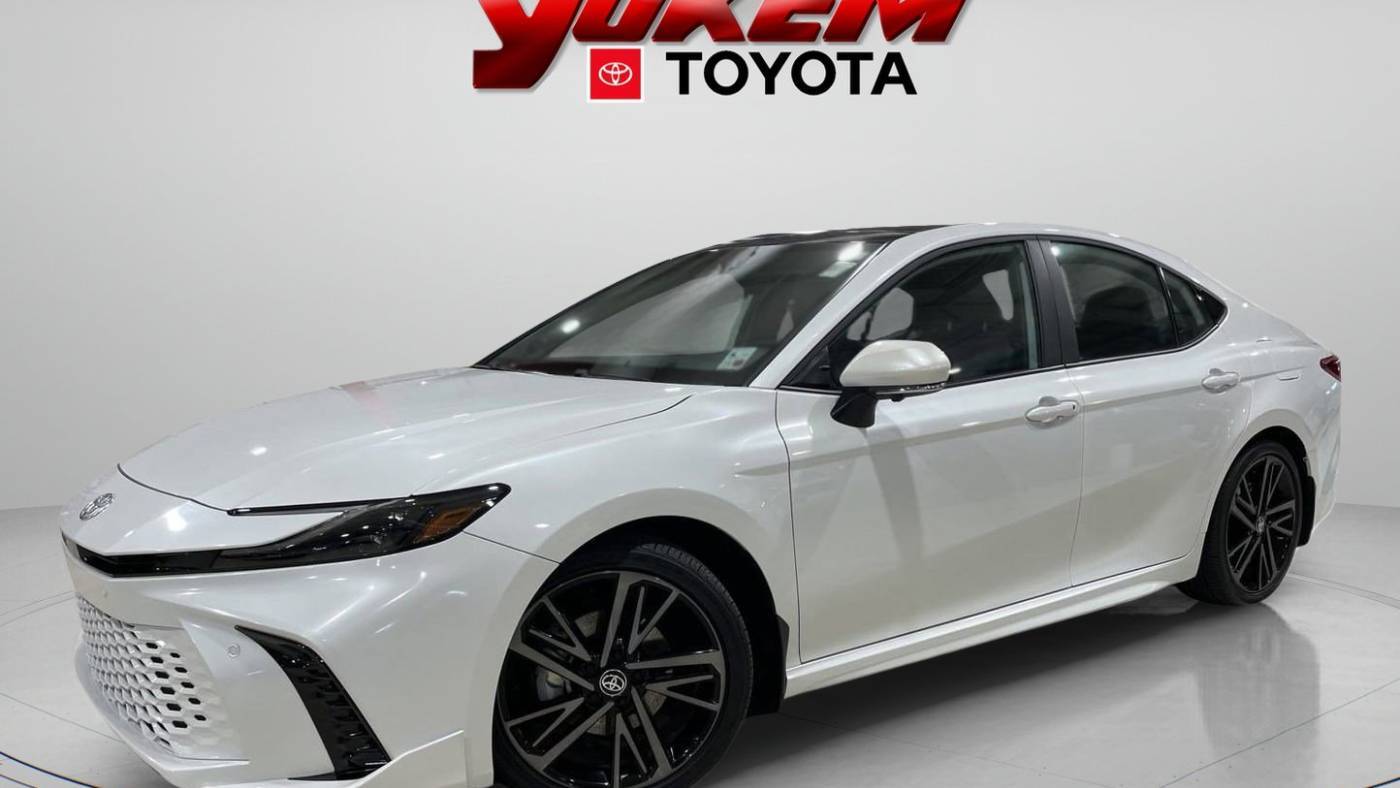2025 Toyota Camry XSE — Sedan — 10,556 mi — Shreveport, LA