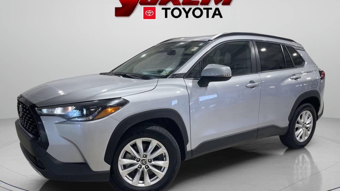 2023 Toyota Corolla Cross LE — SUV — 32,551 mi — Shreveport, LA