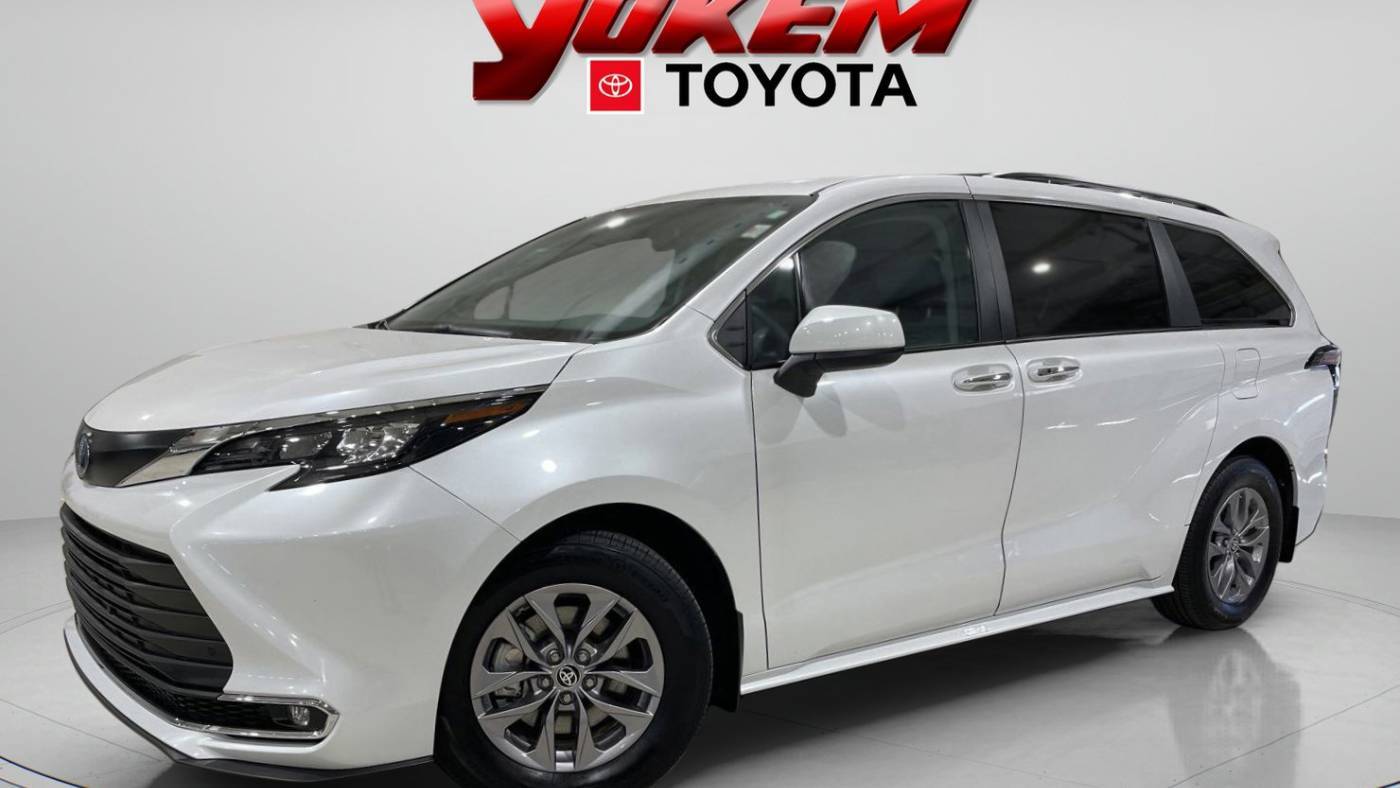 2024 Toyota Sienna XLE — Minivan — 19,472 mi — Shreveport, LA