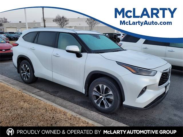 2023 Toyota Highlander XLE — SUV — 33,474 mi — North Little Rock, AR