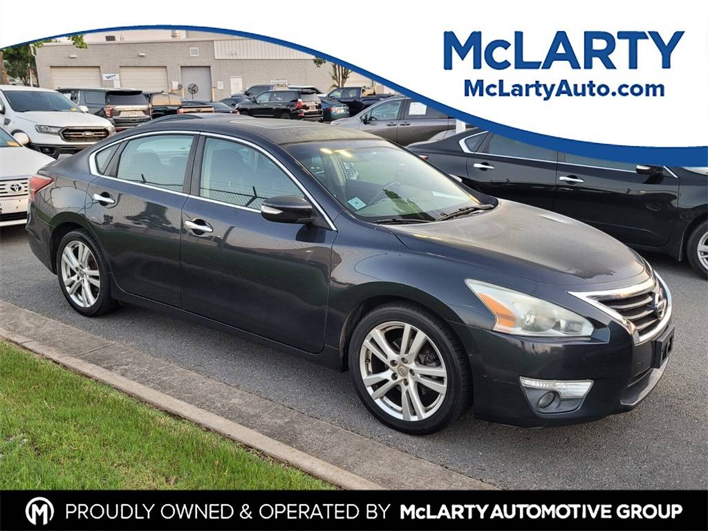 2013 Nissan Altima 3.5 SV — Sedan — 130,962 mi — North Little Rock, AR