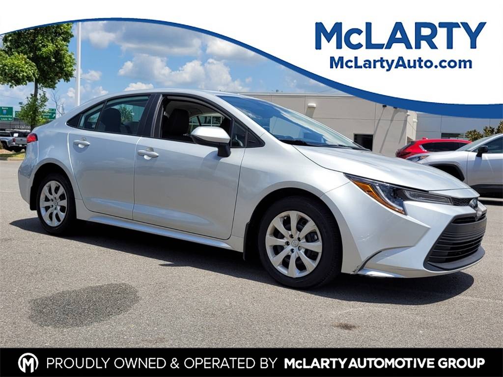 2025 Toyota Corolla LE — Sedan — 4,072 mi — North Little Rock, AR