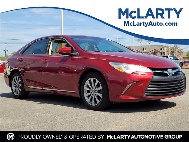 2017 Toyota Camry XLE V6 — Sedan — 67,599 mi — North Little Rock, AR