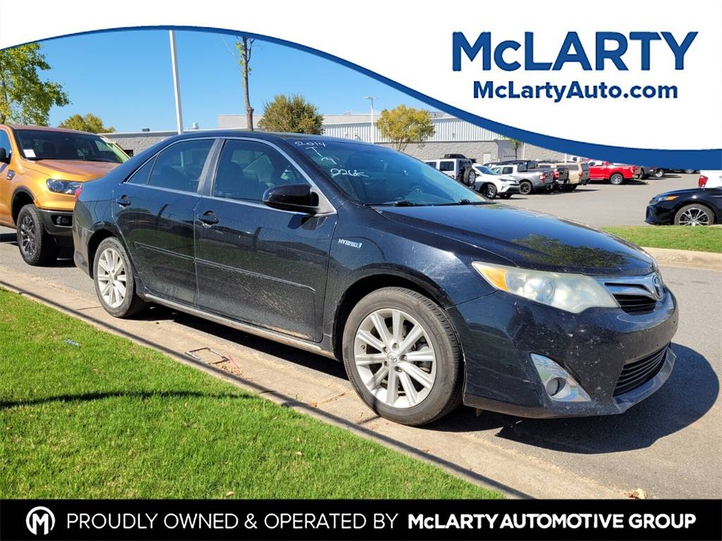 2014 Toyota Camry Hybrid LE — Sedan — 226,142 mi — North Little Rock, AR