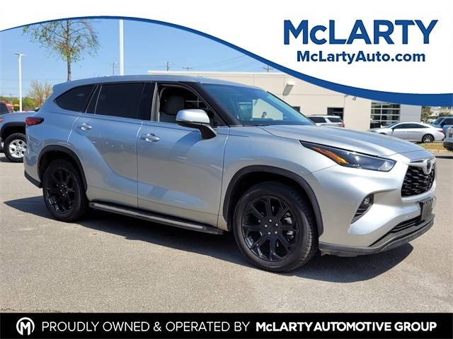 2022 Toyota Highlander LE — SUV — 50,376 mi — North Little Rock, AR