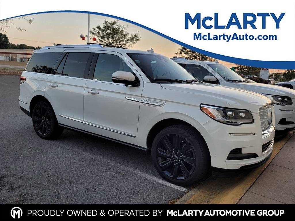 2024 Lincoln Navigator Reserve — SUV — 4,576 mi — North Little Rock, AR