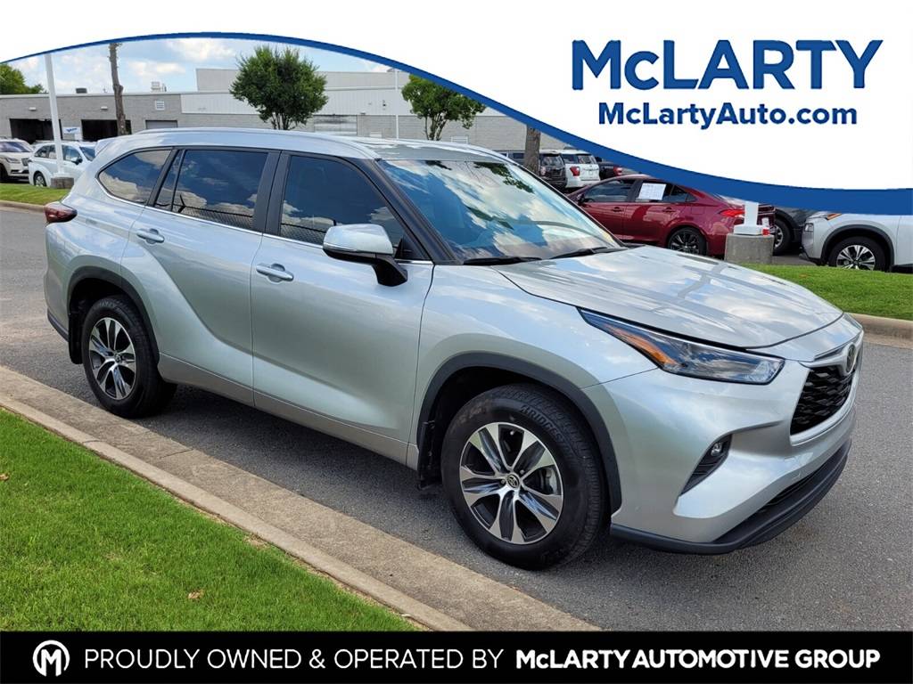 2024 Toyota Highlander XLE — SUV — 21,071 mi — North Little Rock, AR