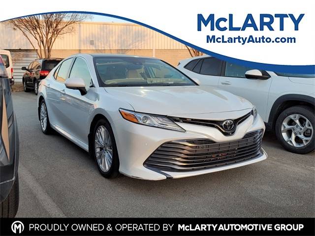 2019 Toyota Camry XLE — Sedan — 23,699 mi — North Little Rock, AR