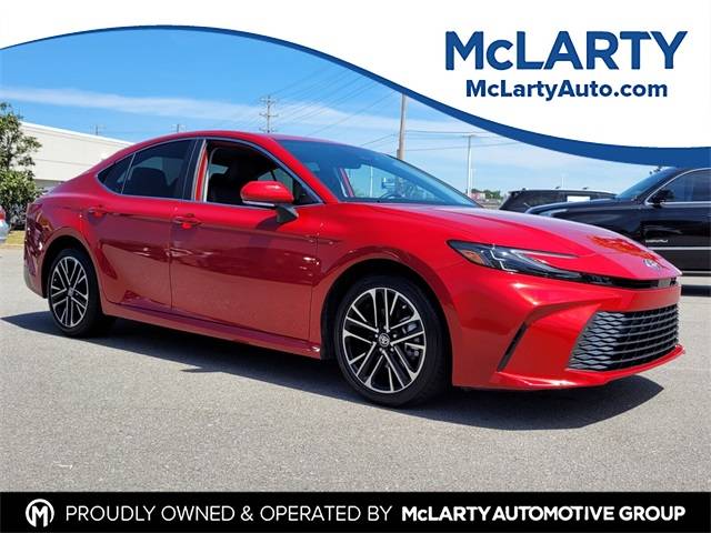 2025 Toyota Camry XLE — Sedan — 12,439 mi — North Little Rock, AR