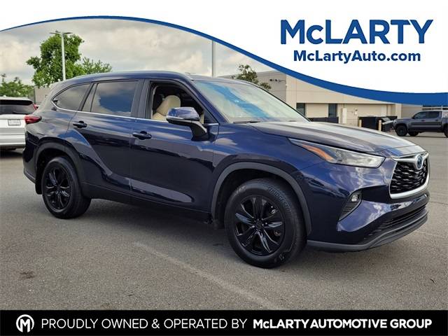 2023 Toyota Highlander Hybrid XLE — SUV — 58,558 mi — North Little Rock, AR