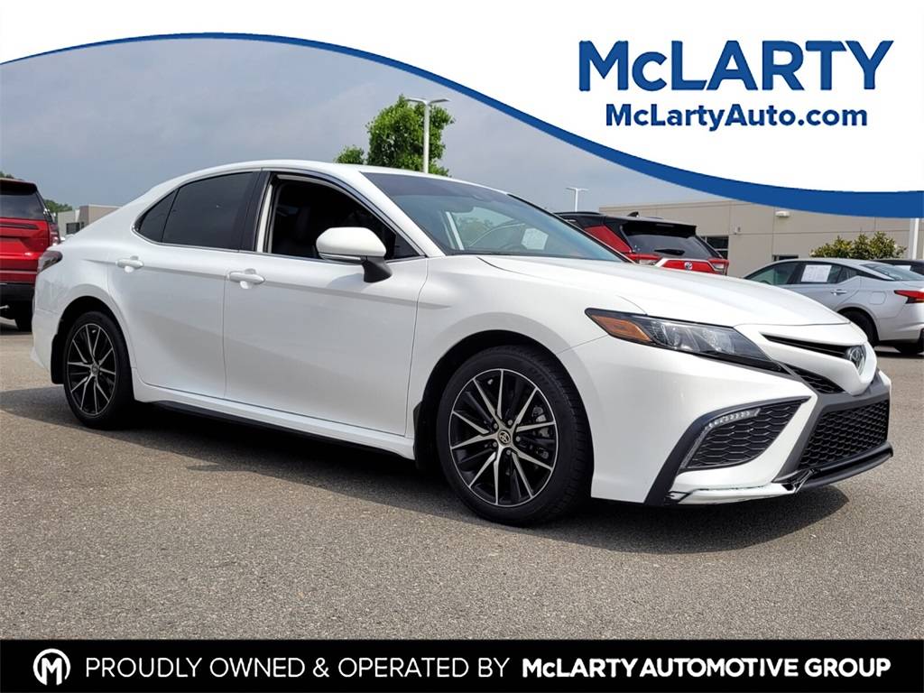2024 Toyota Camry SE — Sedan — 28,273 mi — North Little Rock, AR