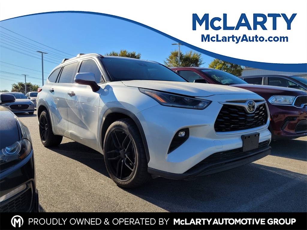 2021 Toyota Highlander XLE — SUV — 102,542 mi — North Little Rock, AR