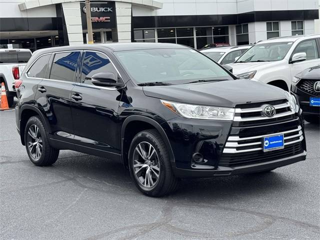 2019 Toyota Highlander LE V6 — SUV — 100,519 mi — Manassas, VA