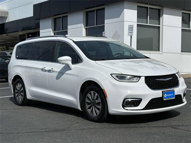 2021 Chrysler Pacifica Hybrid Touring L — Minivan — 77,455 mi — Manassas, VA