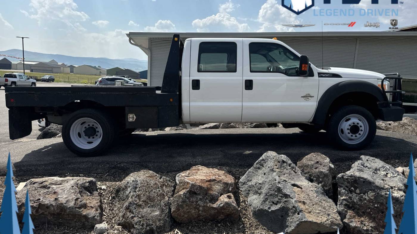 2014 Ford Super Duty F-550 Chassis Cab XL — Chassis Cab Truck — 106,880 mi — Afton, WY