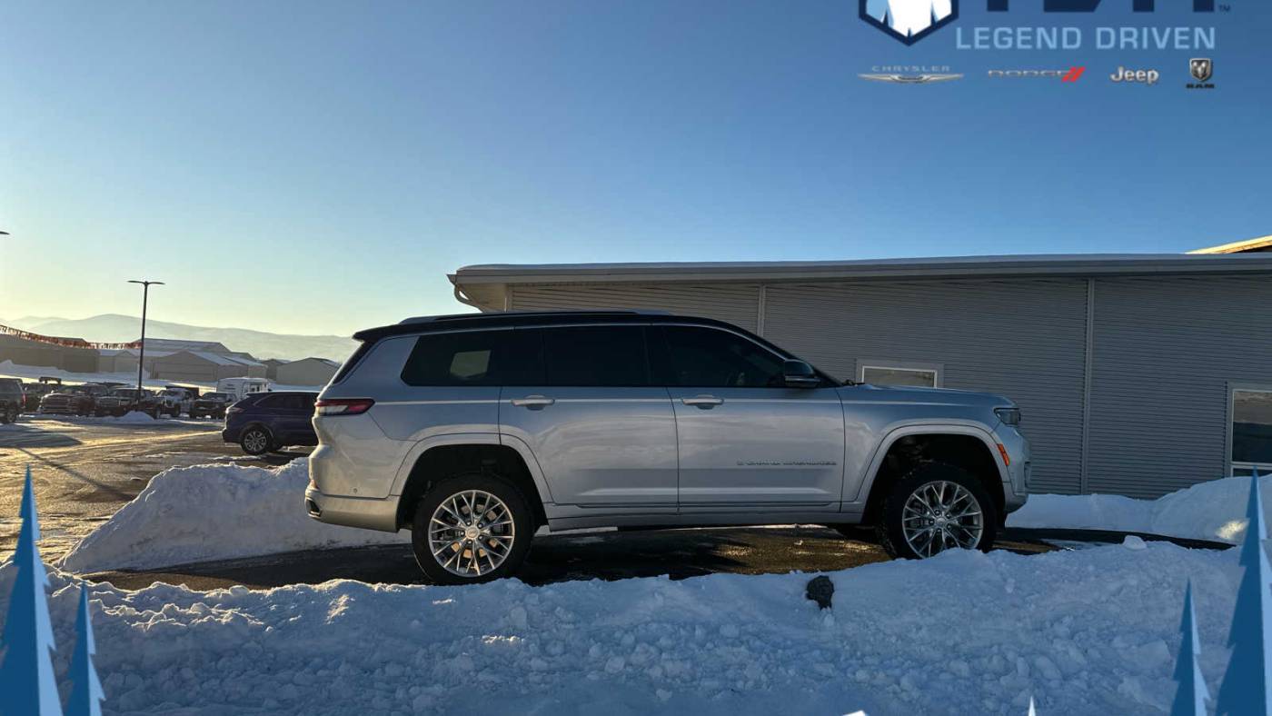 2021 Jeep Grand Cherokee Summit — SUV — 32,661 mi — Afton, WY