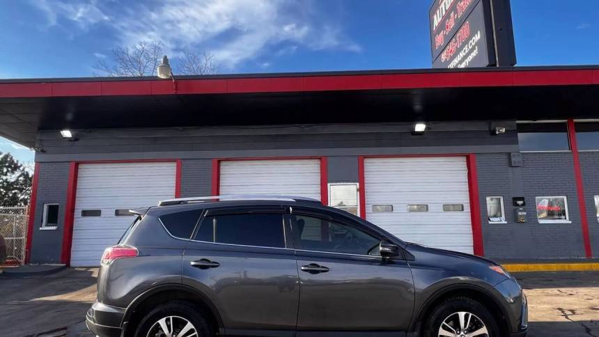 2018 Toyota RAV4 XLE — SUV — 65,311 mi — Milwaukee, WI