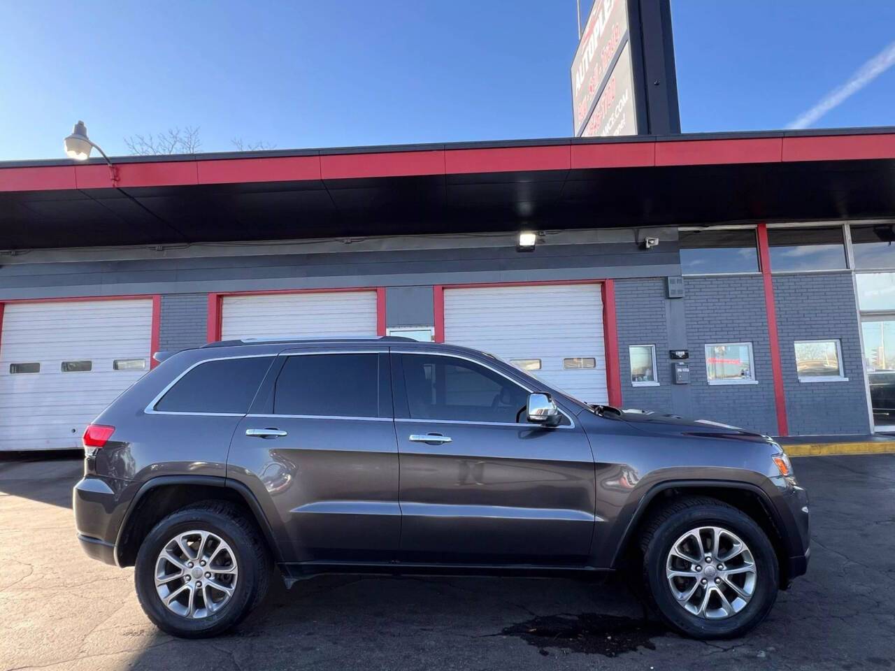 2014 Jeep Grand Cherokee Limited — SUV — 114,330 mi — Milwaukee, WI