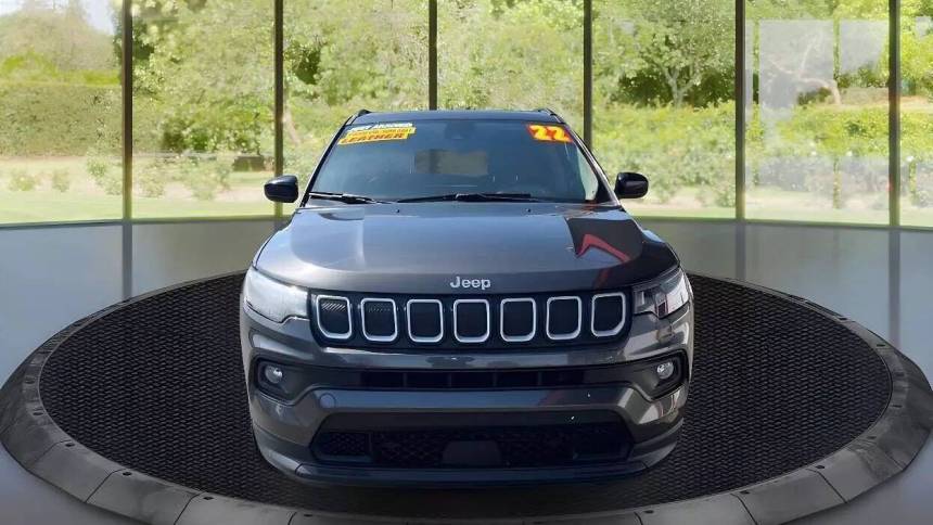 2022 Jeep Compass Latitude Lux — SUV — 12,153 mi — Milwaukee, WI