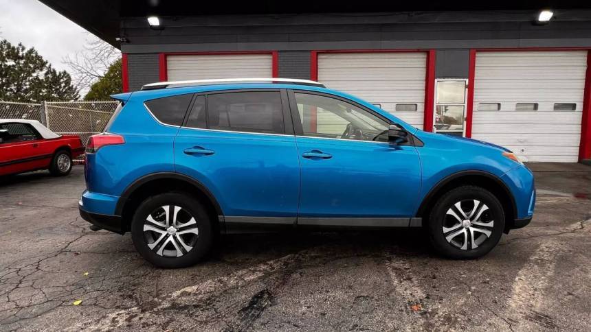 2016 Toyota RAV4 LE — SUV — 119,878 mi — Milwaukee, WI