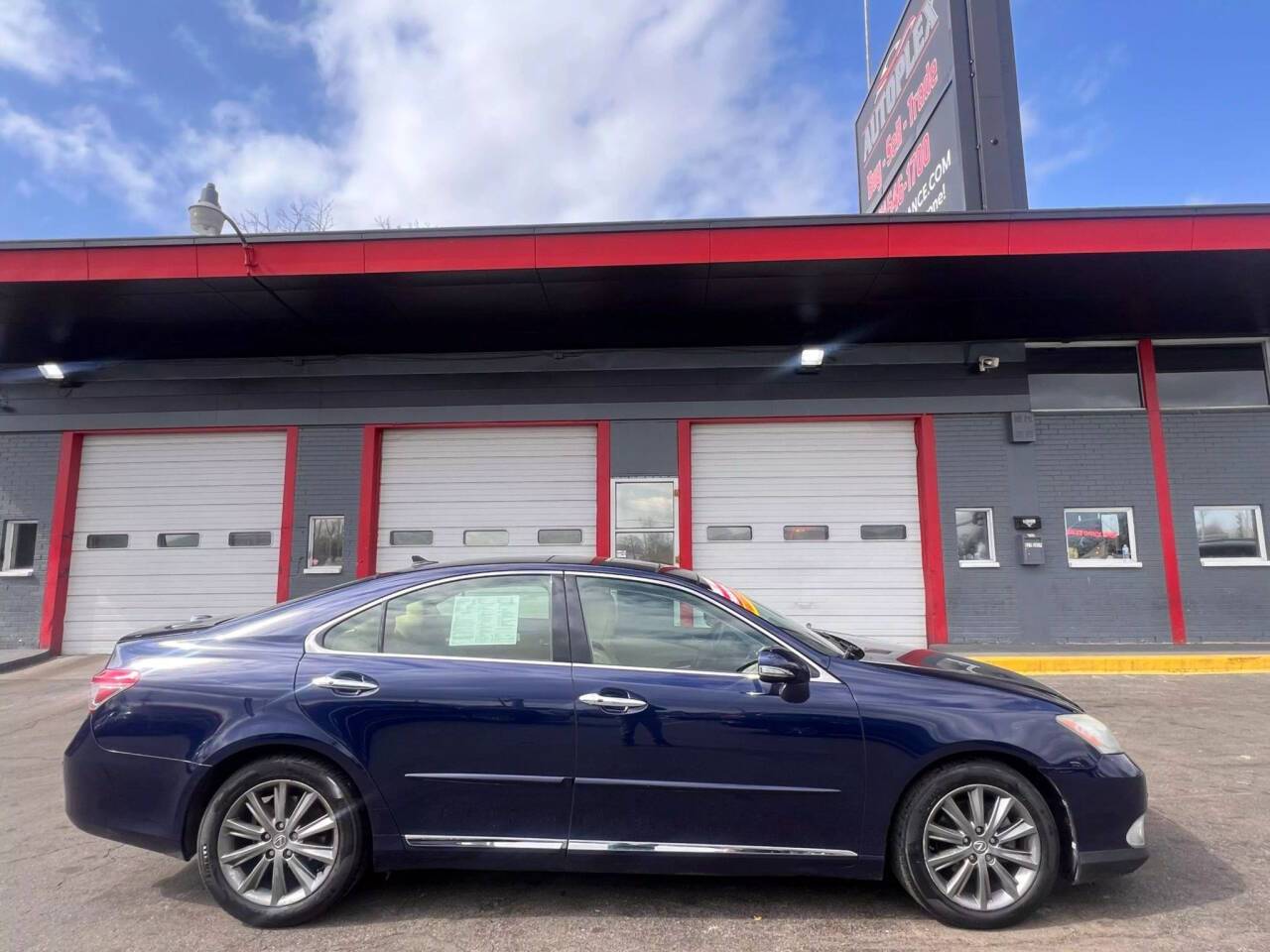 2012 Lexus ES ES 350 — Sedan — 121,792 mi — Milwaukee, WI
