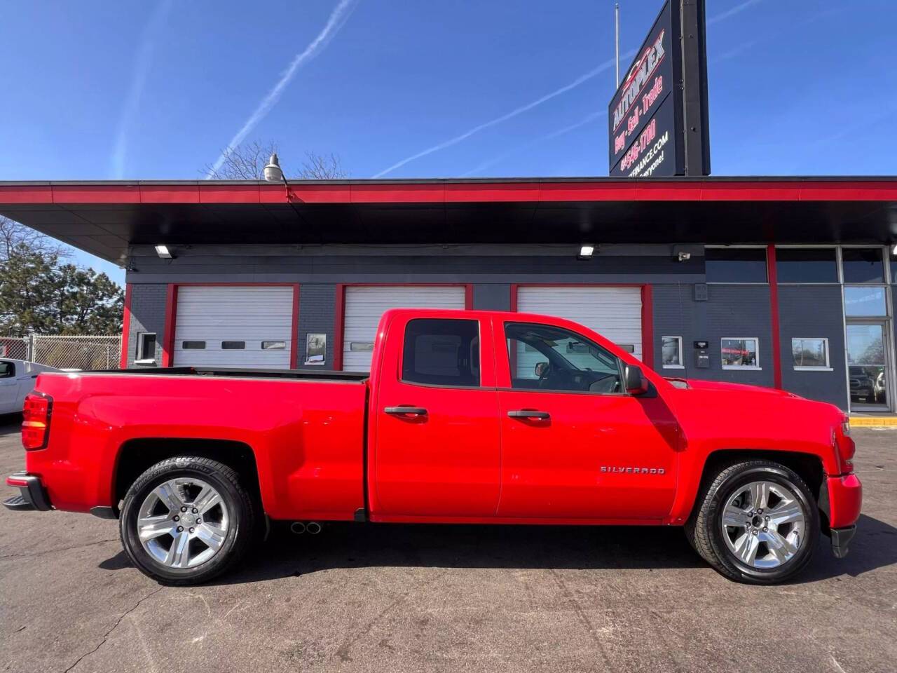 2017 Chevrolet Silverado 1500 Custom — Pickup Truck — 107,818 mi — Milwaukee, WI