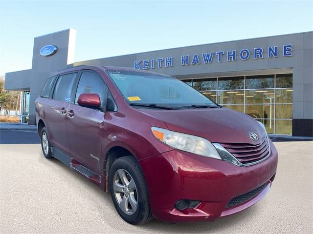 2015 Toyota Sienna LE — Minivan — 97,437 mi — Belmont, NC