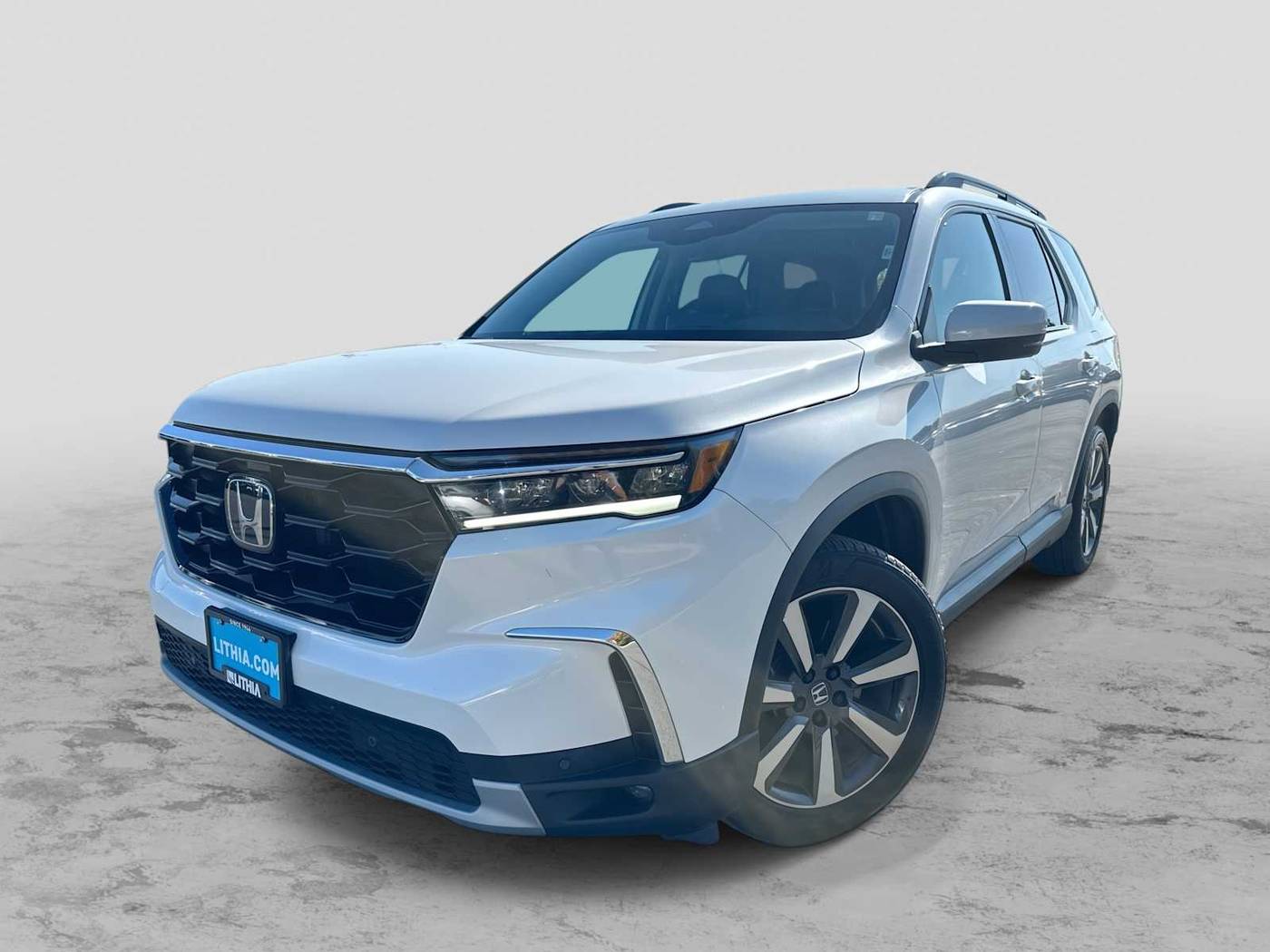 2023 Honda Pilot Touring — SUV — 26,048 mi — Billings, MT