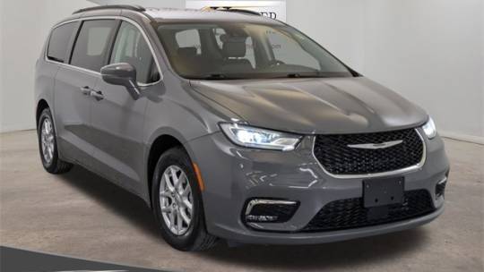 2022 Chrysler Pacifica Touring L — Minivan — 66,128 mi — Lillington, NC
