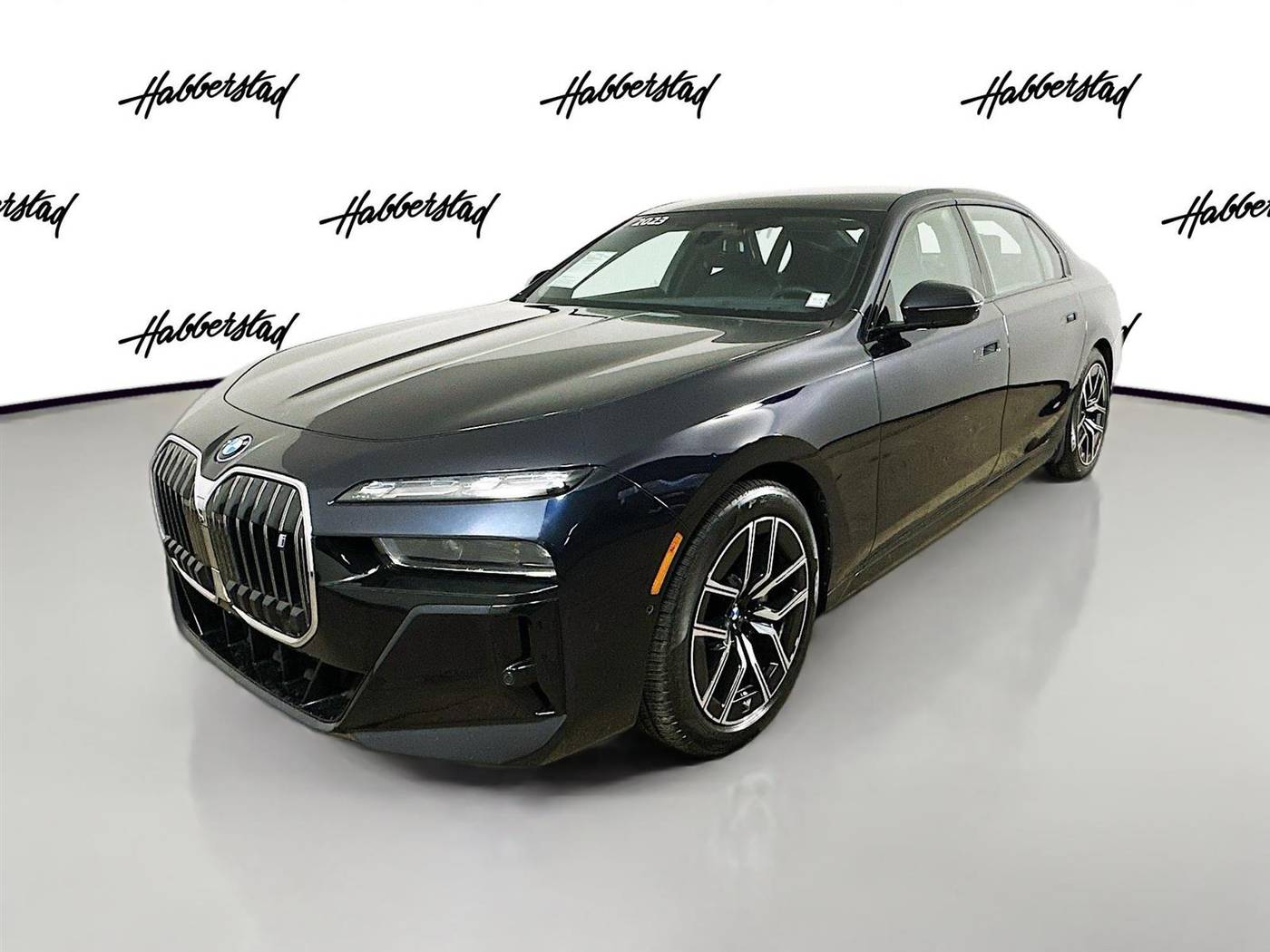 2023 BMW i7 xDrive60 — Sedan — 69,820 mi — Huntington Station, NY