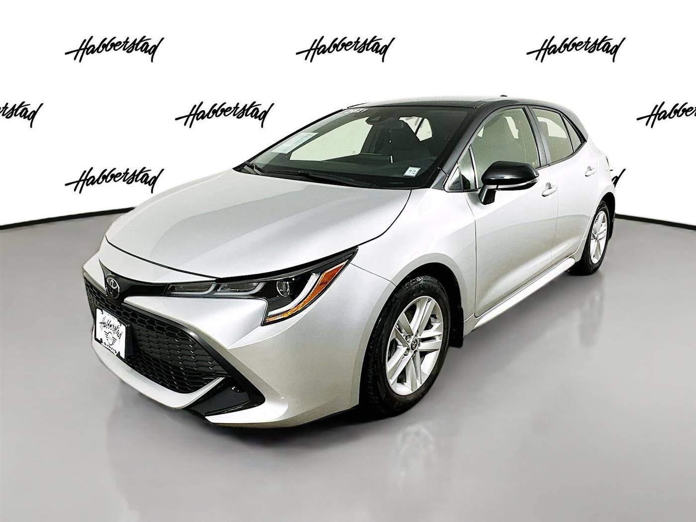 2021 Toyota Corolla Hatchback SE — Hatchback — 13,901 mi — Huntington Station, NY