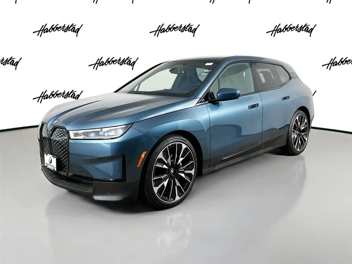 2025 BMW iX xDrive50 — SUV — 1,048 mi — Huntington Station, NY