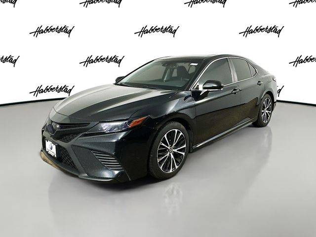 2020 Toyota Camry SE — Sedan — 86,000 mi — Huntington Station, NY